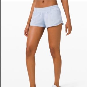Lululemon Hotty Hot LR Short 2.5”